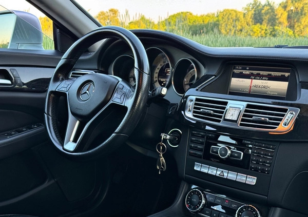 Mercedes-Benz CLS cena 65990 przebieg: 225000, rok produkcji 2012 z Radom małe 781
